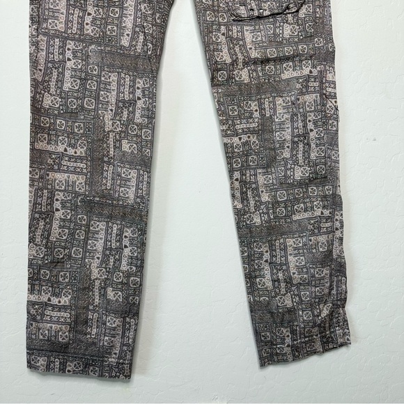 Johnny Was Pete & Greta Y2K Artsy Patterned Cargo Pants Size 4 - Picture 4 of 11